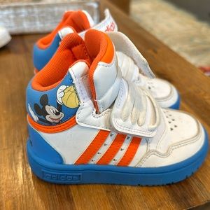 Adidas Mickey Mid Hoops Shoes